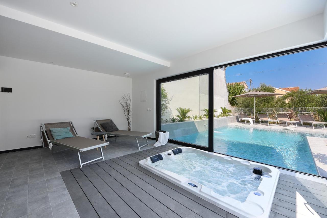 Villa Omnia Zadar Exteriör bild