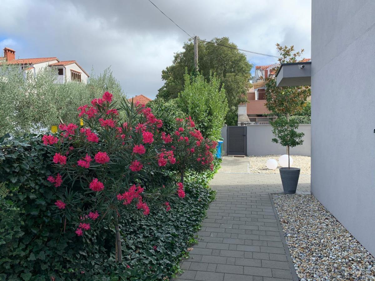 Villa Omnia Zadar Exteriör bild
