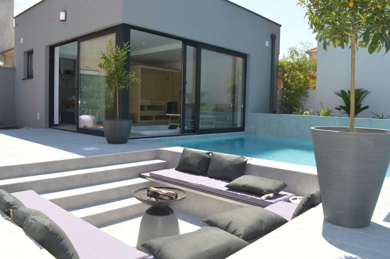 Villa Omnia Zadar Exteriör bild