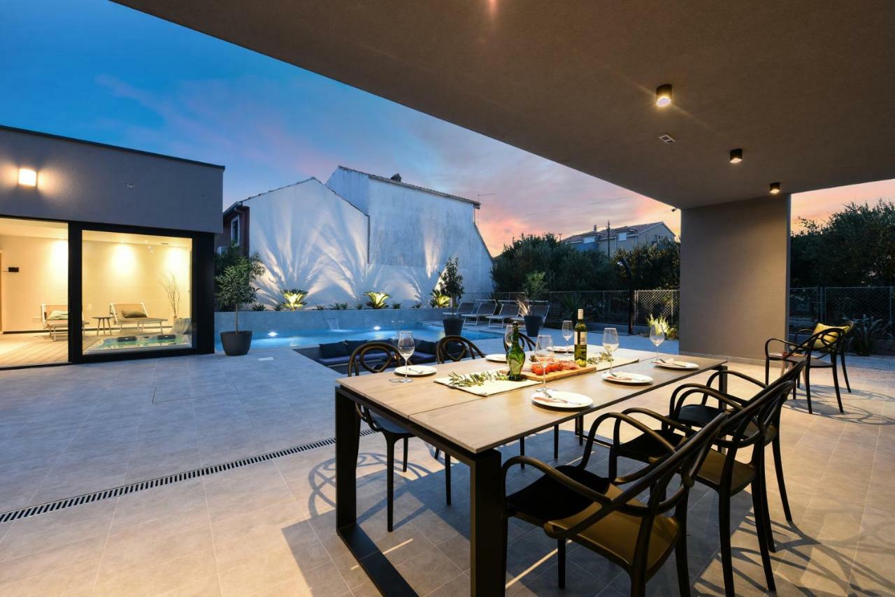Villa Omnia Zadar Exteriör bild